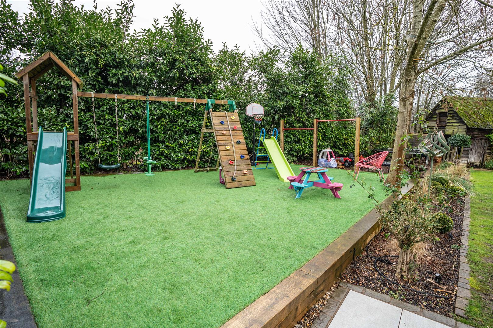 Thorley Street, Stortford Prestige & Village